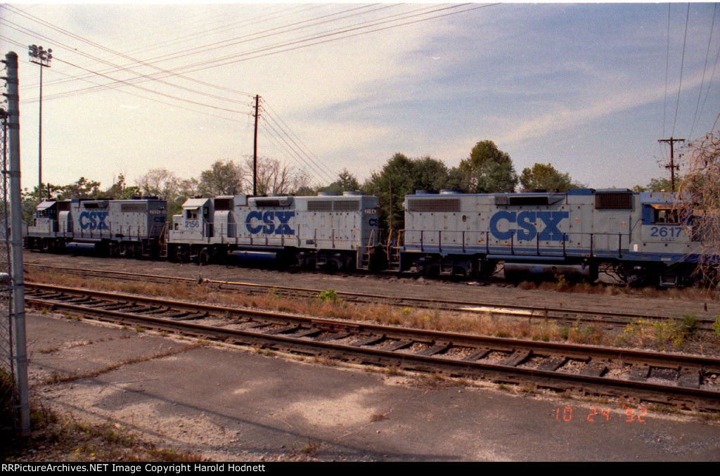 CSX 2617, CSX 2156, CSX 2595